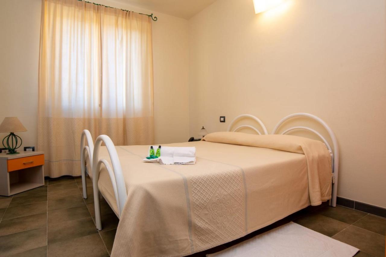S'Ena Hotel アルブス エクステリア 写真